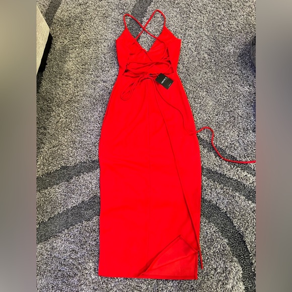 NWT! Forever 21 Red Cutout Cross Back Lace Up Midi Dress - Picture 3 of 5
